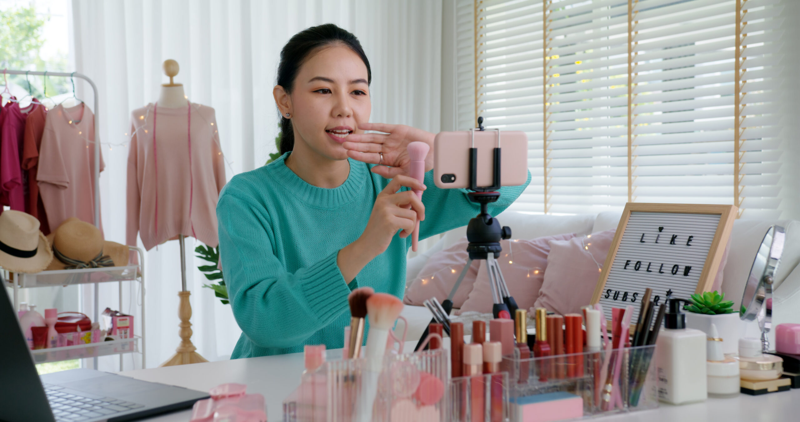 Influencer Marketing for eCommerce: A Performance Channel Playbook for 2026